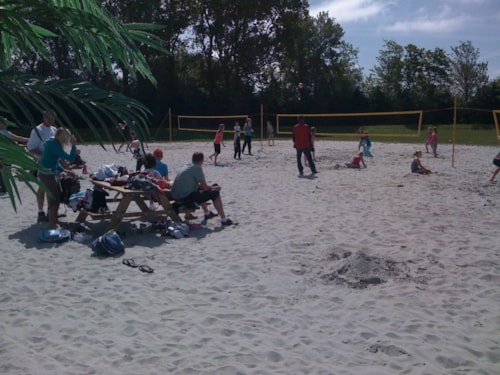 Eerste interne competiedag op zaterdag 22 mei, beachvolleybal