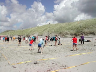 Vorig jaar, harde wind en geen bikini weer !