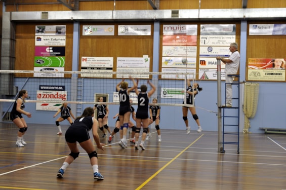 Dames 1 - Zaanstad 2  3-2