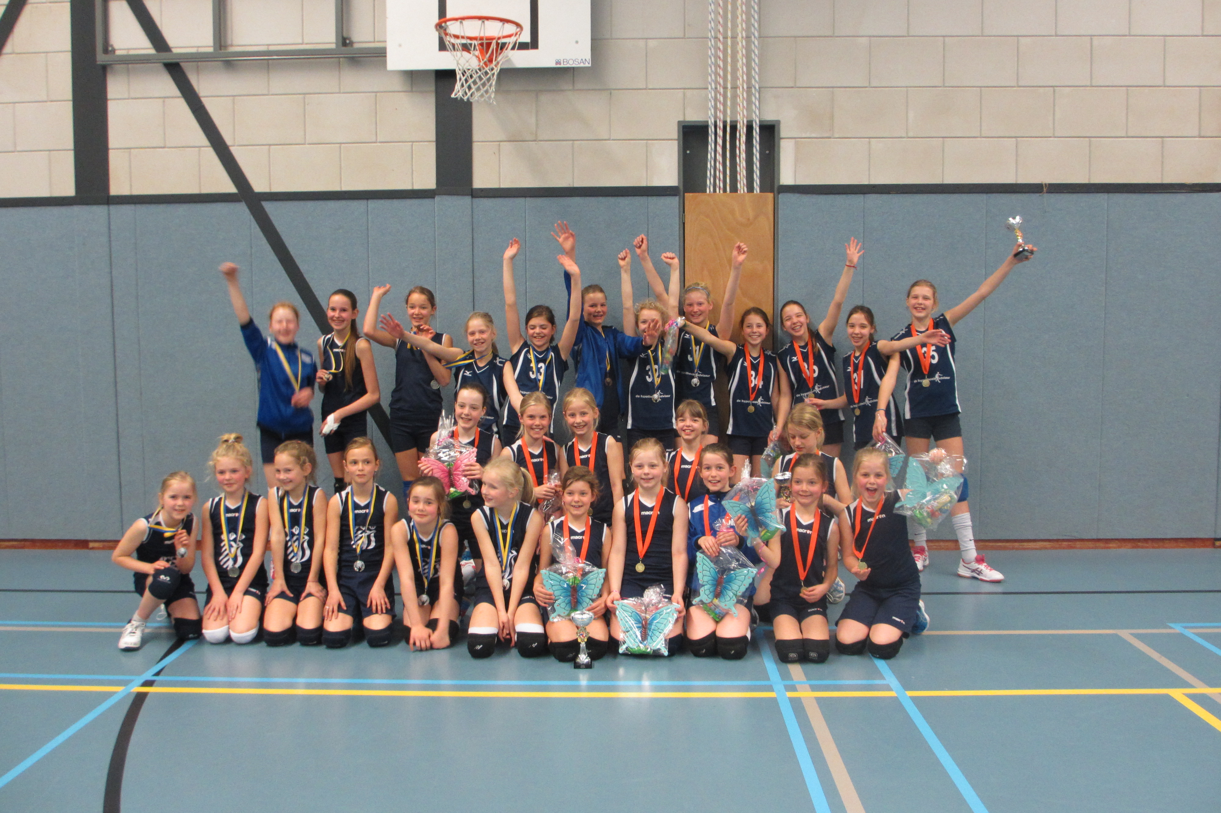 Dinto op alle CMV niveaus kampioen.