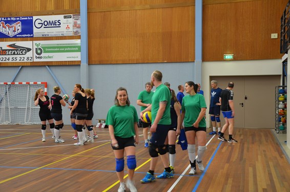 Mark voel zich als een Vis in het water tussen de dames