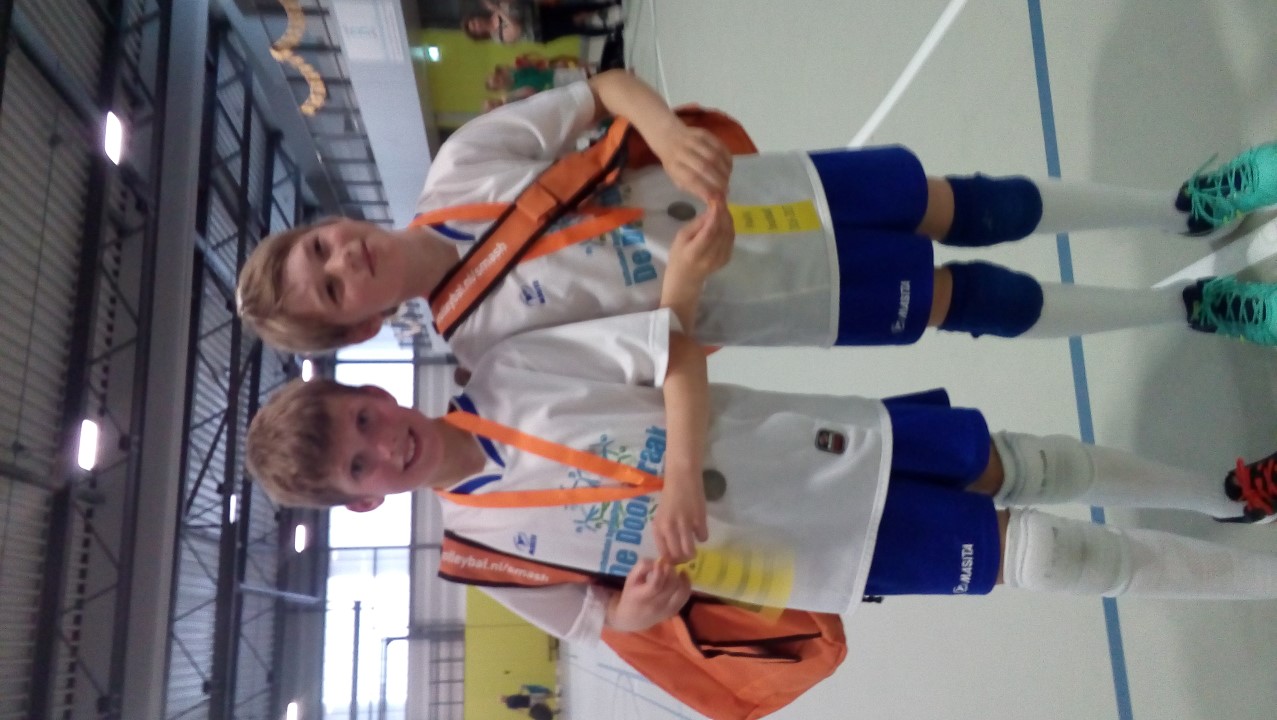 Logan en Sten 2e op NK Smashball !