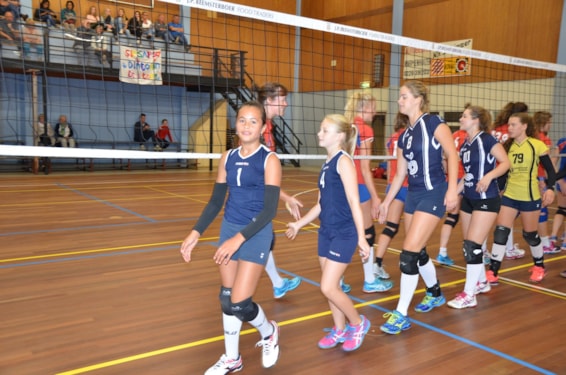 Cynthia vooraan in de rij