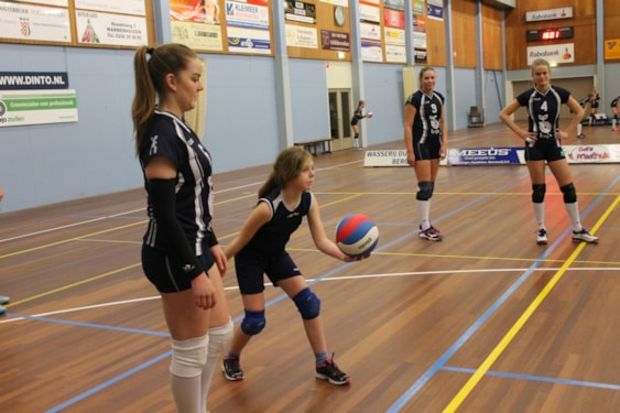 serveren voor de wedstrijd IMG_2704