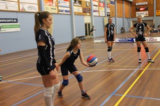 serveren voor de wedstrijd IMG_2704