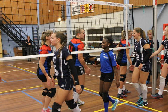 Handen schudden met Spaarnestad Ds2