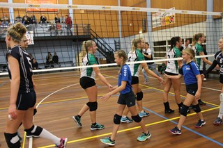 met de tegenstanders van Madjoe uit Enkhuizen IMG_4321