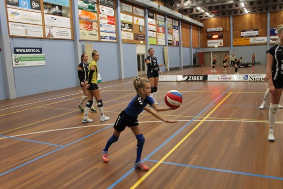 Goede serve van Iris