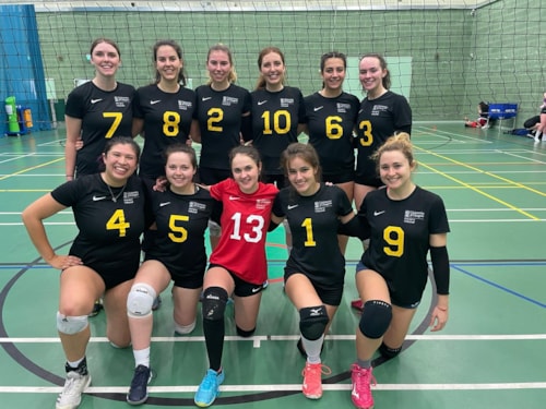 Dames 1 van de Glasgow University Volleyball Club IMG-20211017-WA0008