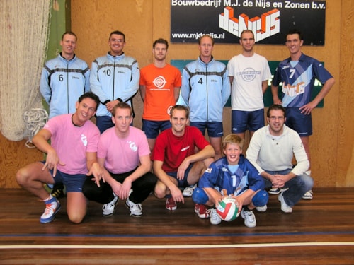 Erwin Kemper tussen de grote mannen van De Nijs/Dinto 1